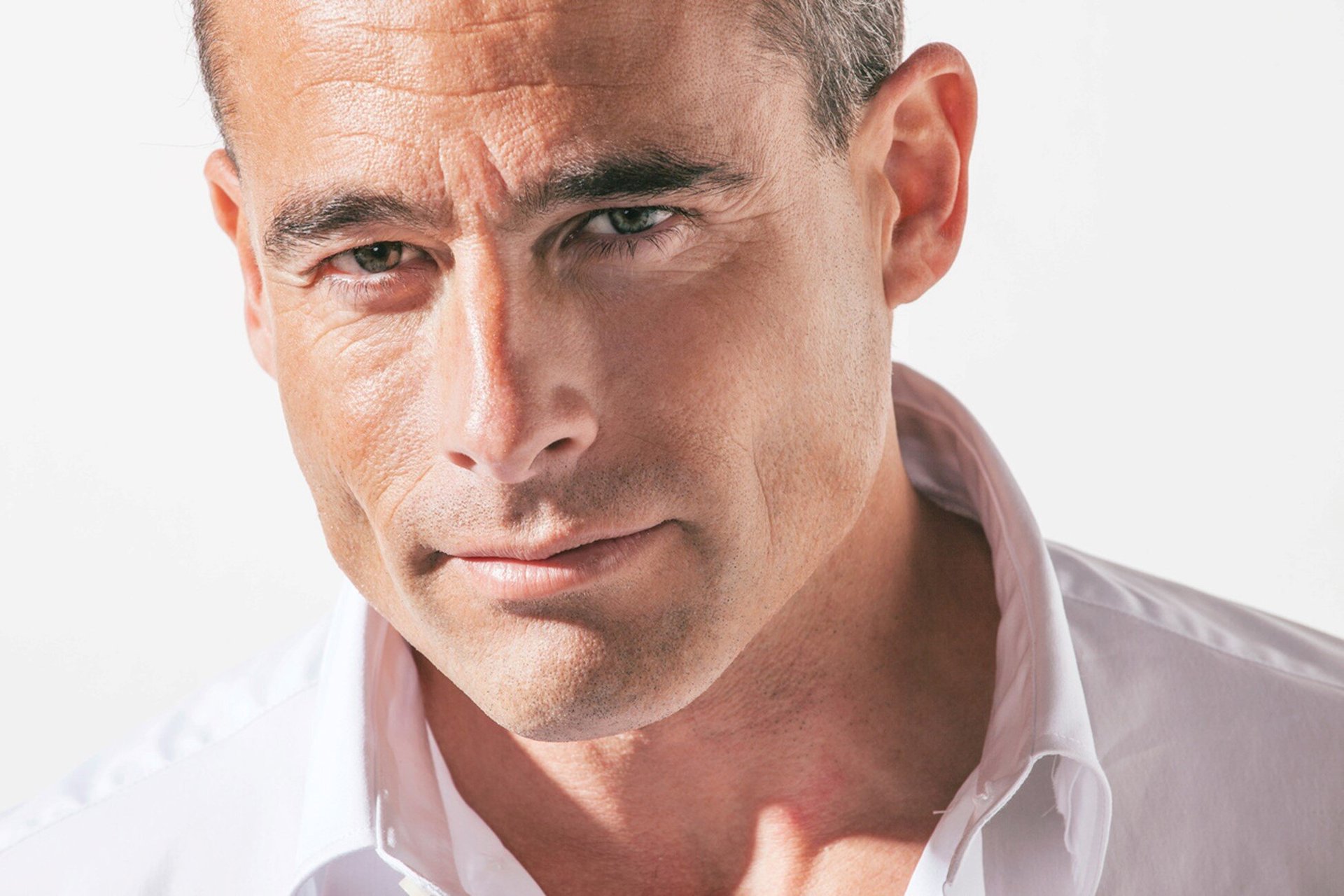 cremas antiedad hombre