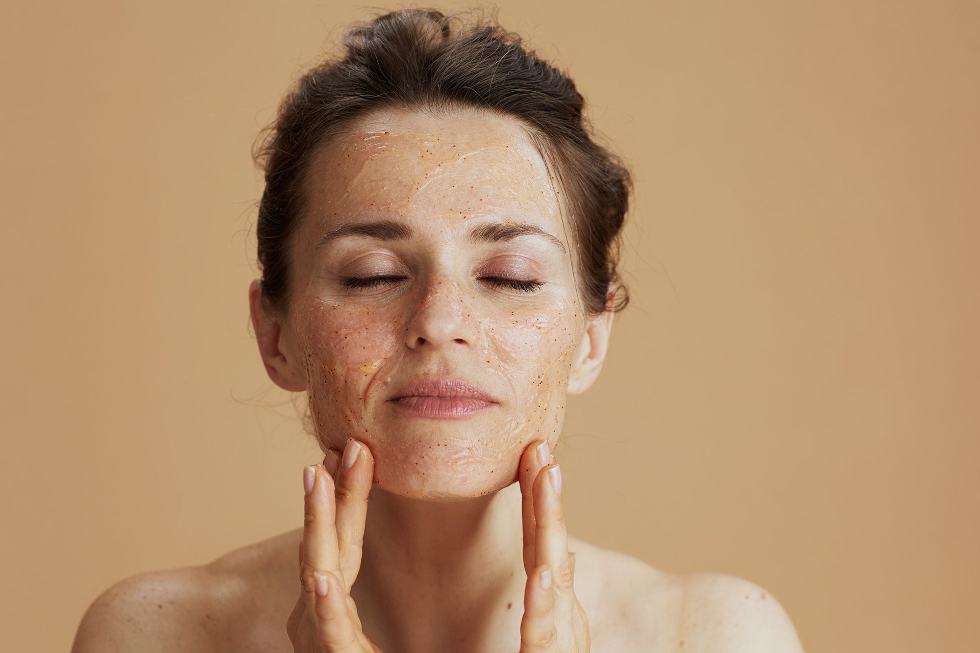 Peeling químico facial: ¿cuáles son sus beneficios?