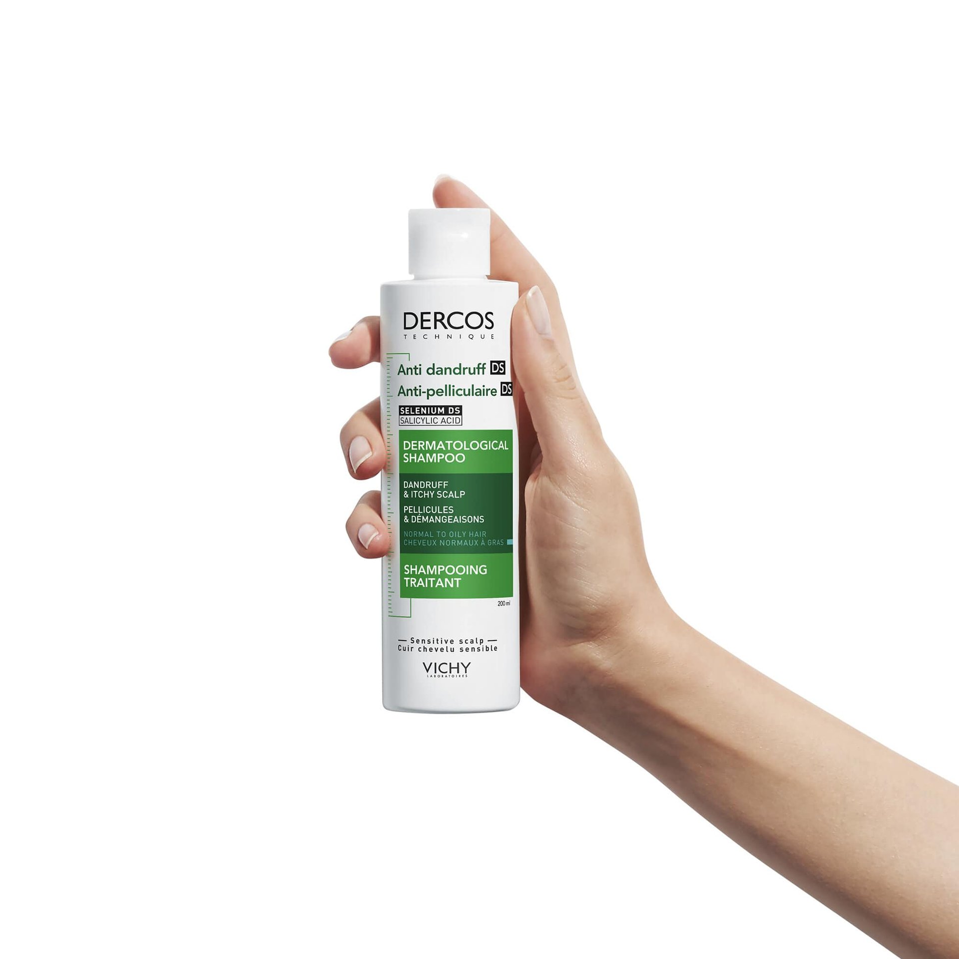 DERCOS Anticaspa DS Cabello Normal a Graso Mano