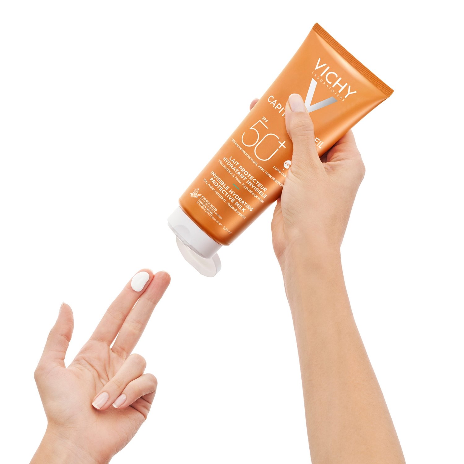 CAPITAL SOLEIL - INVISIBLE HYDRATING MILK SPF 50 PLUS 5
