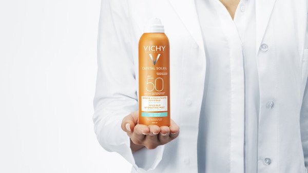 how-to-invisible-hydrating-mist